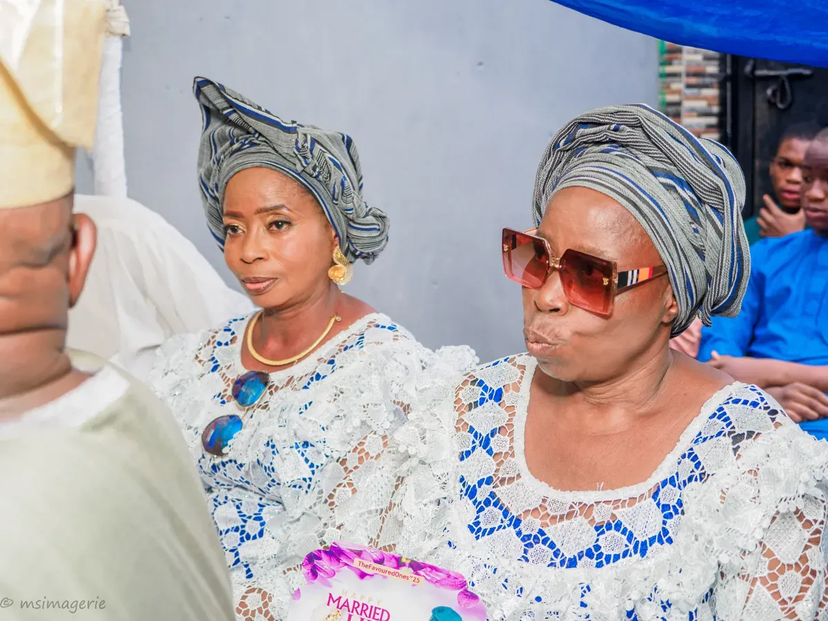 Adiya & Aderemi: An Intimate Introduction Ceremony — Photo 15