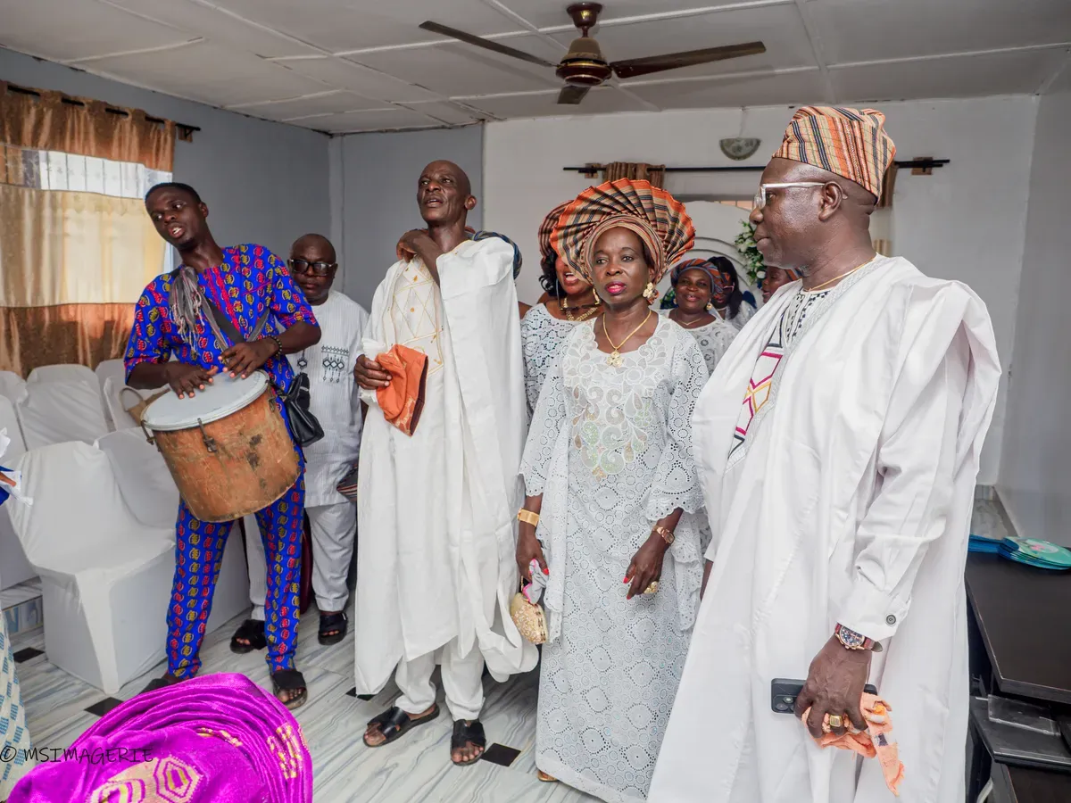 Olorunkemi & Emmanuel: An Intimate Introduction Ceremony — Photo 5