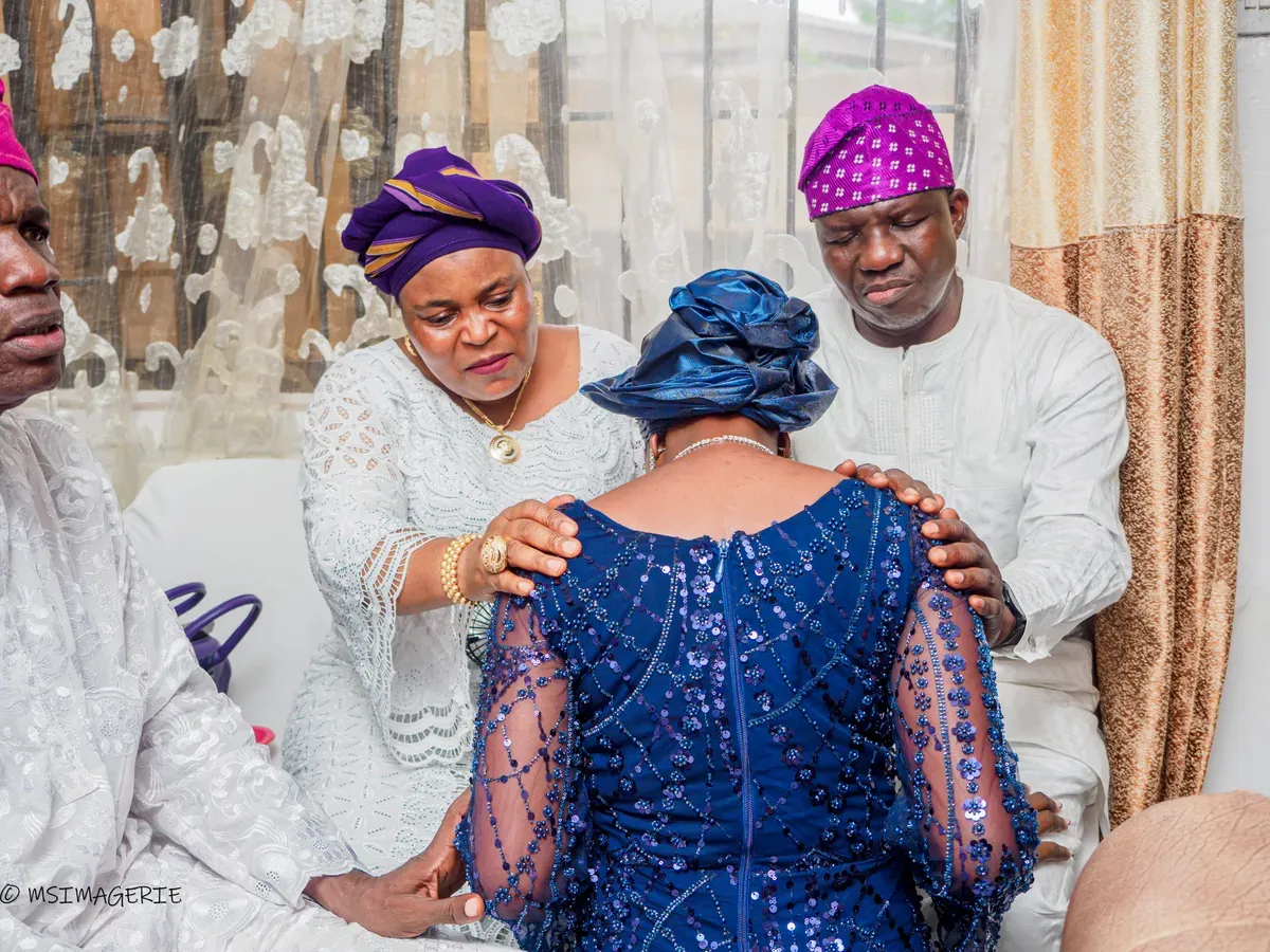 Olorunkemi & Emmanuel: An Intimate Introduction Ceremony — Photo 14