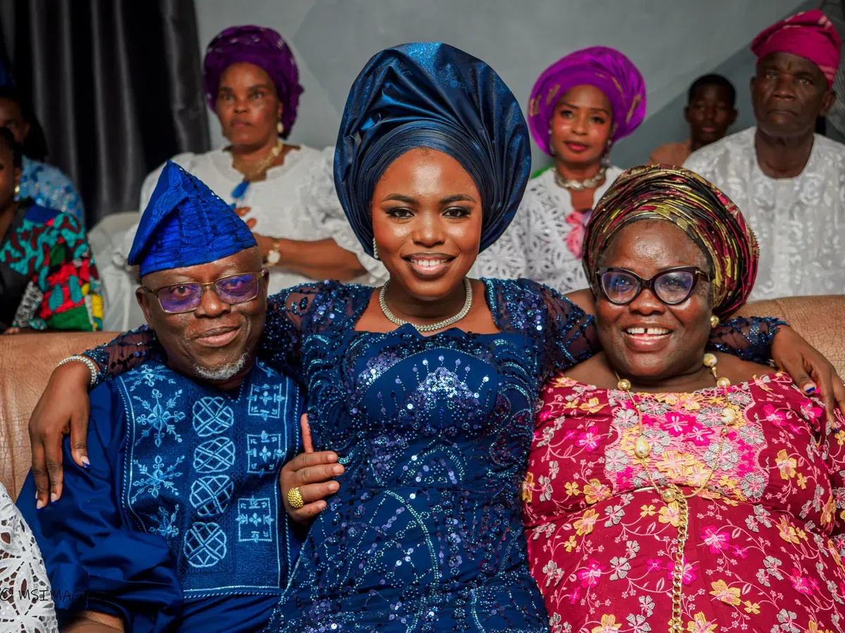 Olorunkemi & Emmanuel: An Intimate Introduction Ceremony — Photo 20
