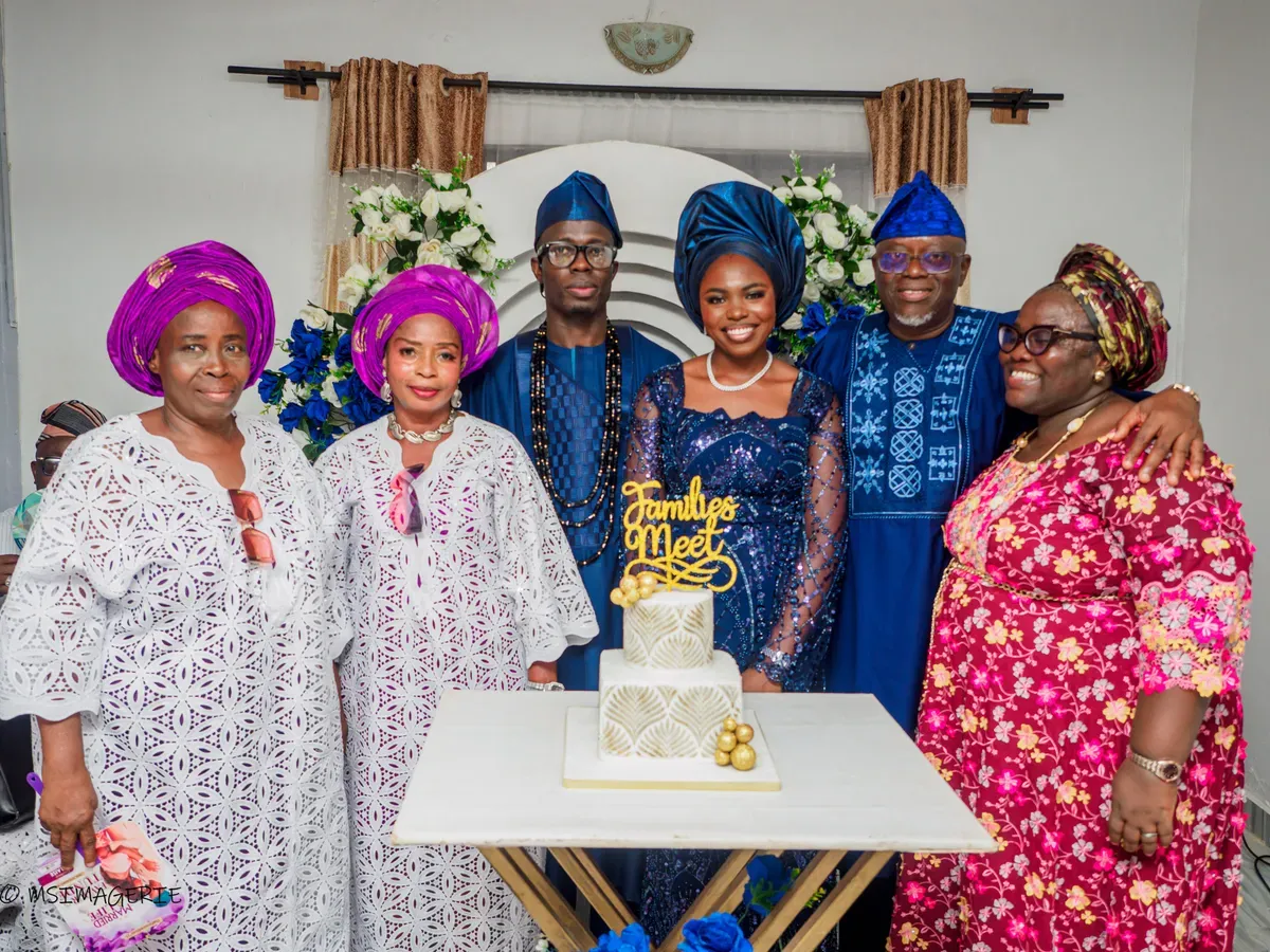 Olorunkemi & Emmanuel: An Intimate Introduction Ceremony — Photo 26