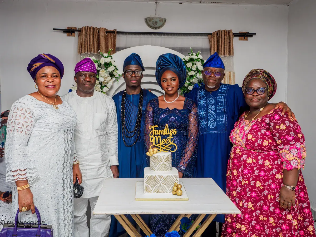 Olorunkemi & Emmanuel: An Intimate Introduction Ceremony — Photo 27