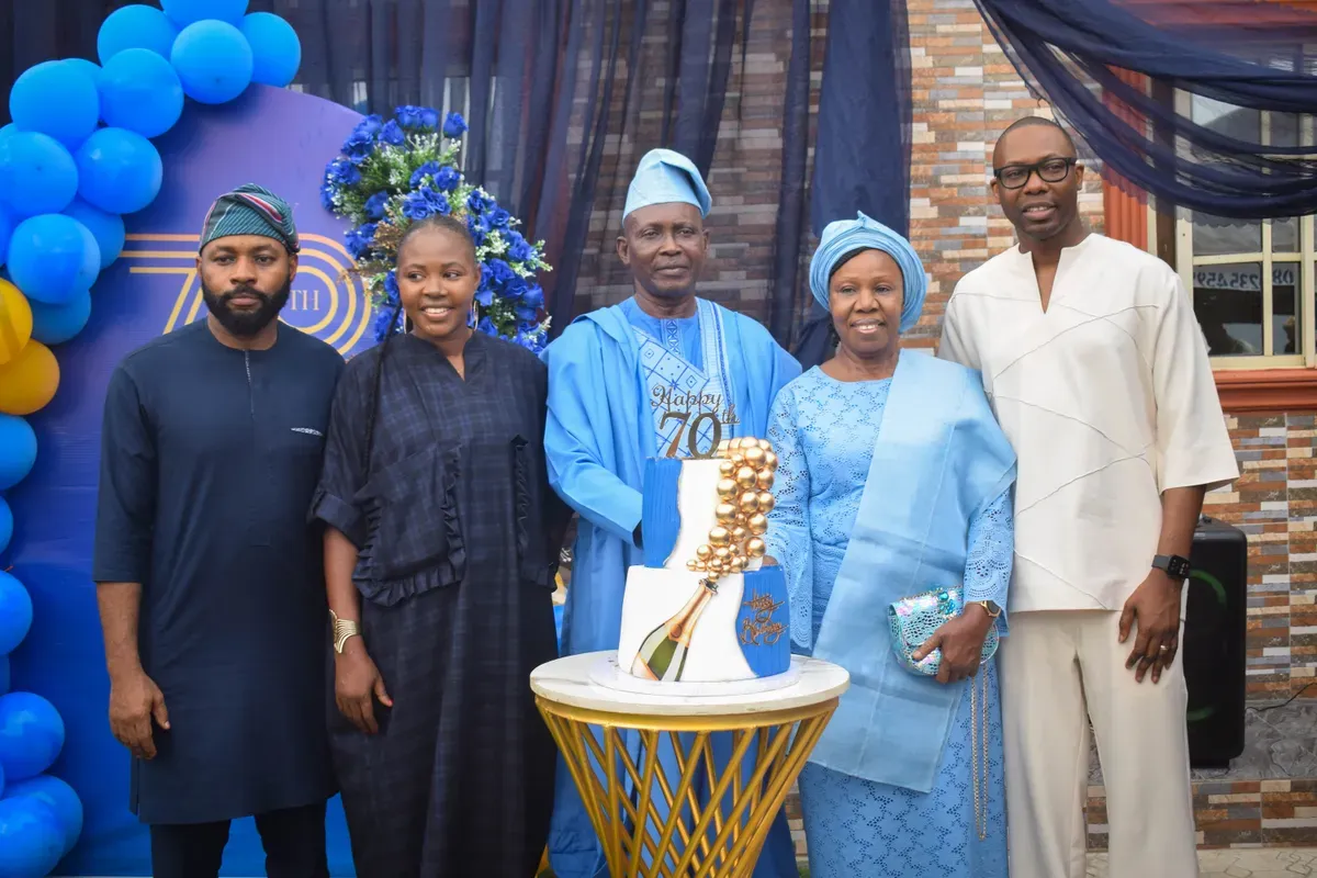 Sir Antony's Birthday Celebration — Photo 13