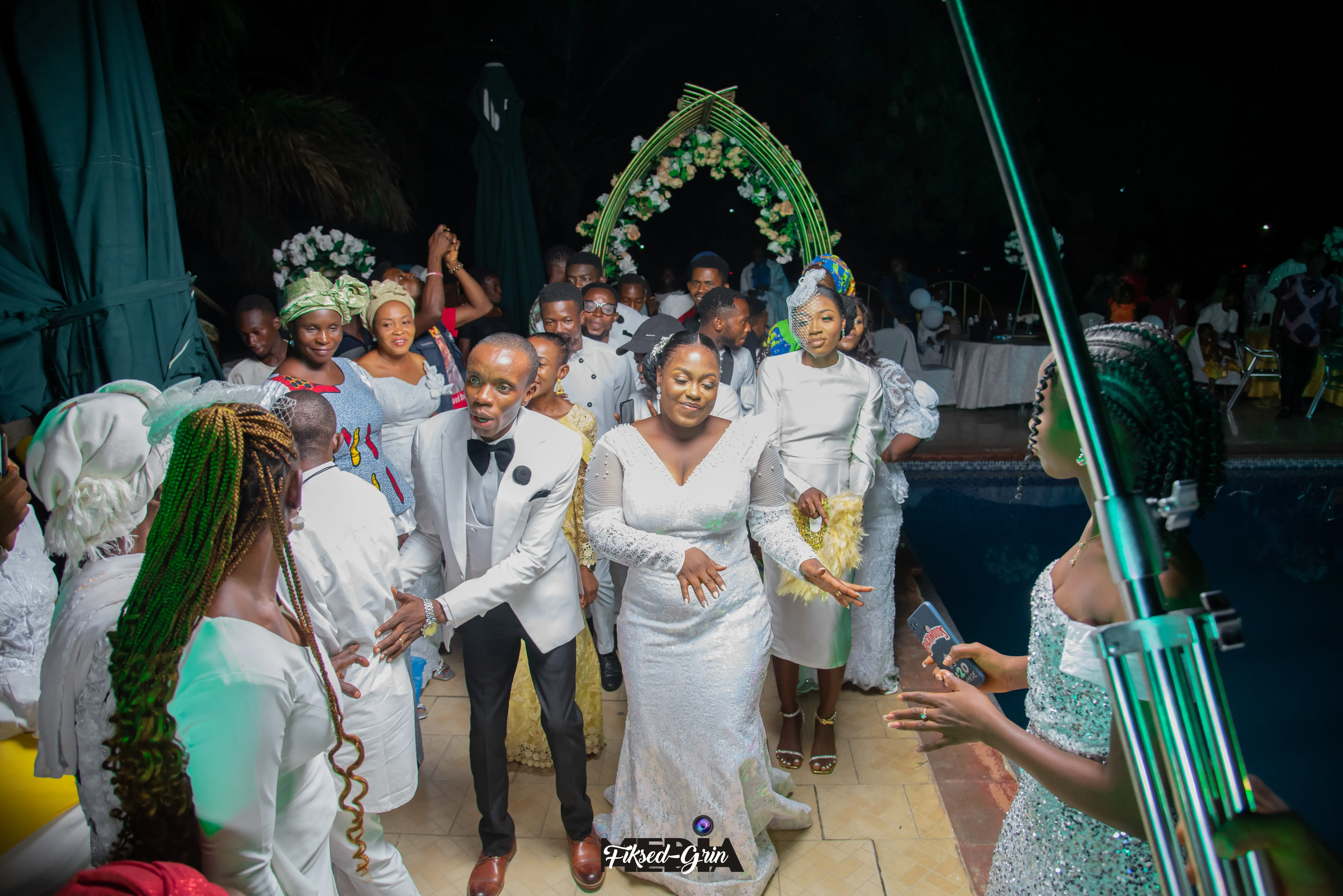 Vera Weds Destiny: A Romantic Pool-Side Wedding Celebration — Photo 8